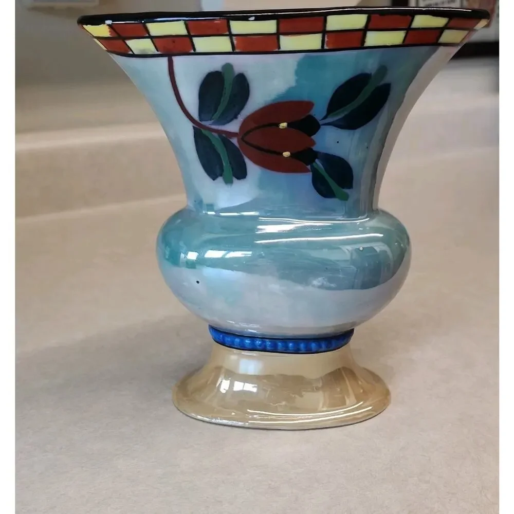 Unmarked this vintage